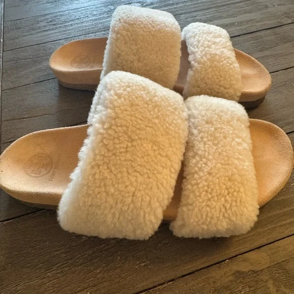 Gently Used Tory Burch Fur slippers Beige sz 9 Sheldon Shearling Two Band Slide - Picture 13 of 14
